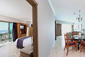 Laguna Suite - Sandos Cancun Resort – All Inclusive Cancun  - Sandos Beachfront Hotel All Inclusive Luxury
